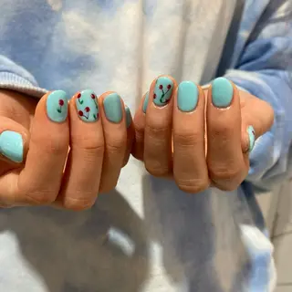 ネイル Trico Antique所属・岩本 杏のネイルデザイン