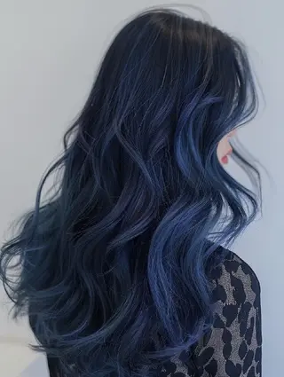 カラー 束感まつぱ🥑🤍 NATUKI🤍のマツエク・マツパデザイン