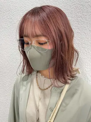 ミディアム 渋谷 留菜のヘアスタイル