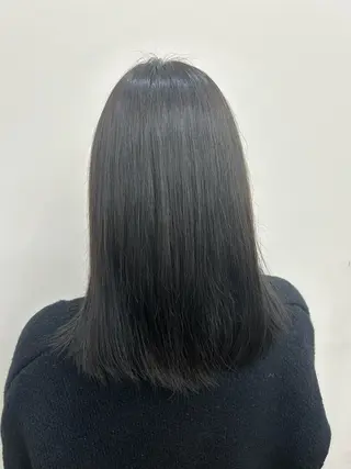 ミディアム カラー 田中 梨緒のヘアスタイル