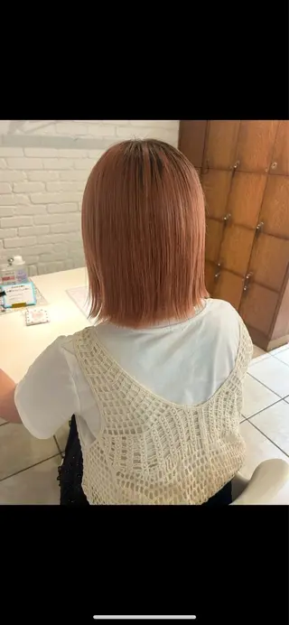ショート カラー 💫レイヤーカット 💫ブリーチ💫サキのヘアスタイル