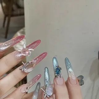 ネイル 鈴木 彩星のネイルデザイン