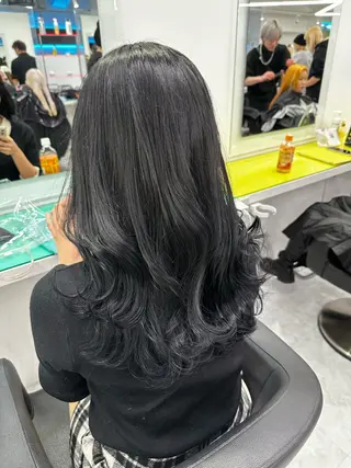 ロング カラー ヘアアレンジ 艶カラー/ハイトーン /レイヤーカットのヘアスタイル