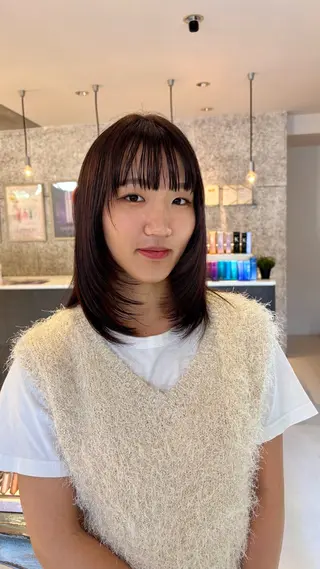 ロング カラー 岩﨑 楓加のヘアスタイル