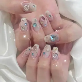 ネイル Kanon 🤍のネイルデザイン