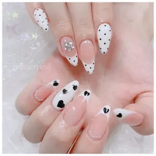 ネイル ＶＩＶＩ nailsalonのネイルデザイン