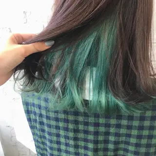 セミロング カラー オリーブ/アッシュ やわらか透明感カラーのヘアスタイル