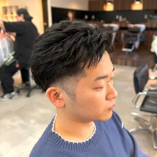 メンズ 男の理想を叶える🔥 メンズパーマ特化｜関のヘアスタイル