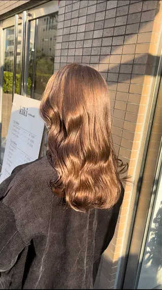 ロング メンズバレイヤージュ 斉藤春のヘアスタイル
