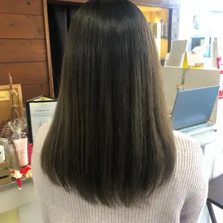 カラー インナー×縮毛矯正 ピンクカラー澤井里菜のヘアスタイル