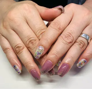 ネイル Mule Beauty Salon所属・ミュール ビューティーサロンのネイルデザイン