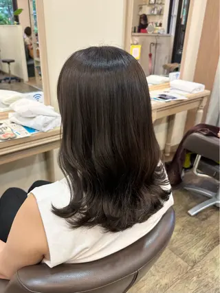 セミロング 杉田 花乃のヘアスタイル