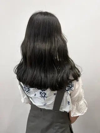 セミロング カラー ヘアアレンジ 🥀暖色韓国ヘア💕 保科侑花のヘアスタイル