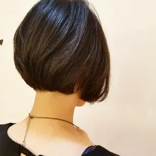 ショート EMANON名古屋所属・美谷添（ミヤゾエ） まどか大人ヘアサロンのヘアスタイル