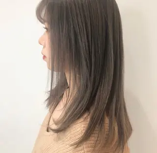 セミロング カラー HOLON池袋所属・ウルフカット ハッシュカット/七海のヘアスタイル