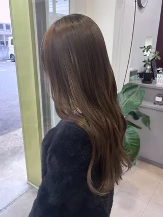 ロング alu所属・alu yuinaのヘアスタイル