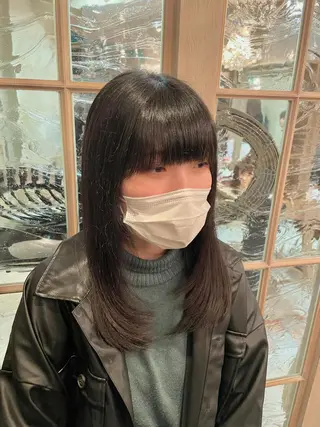 ロング 前平 友慈のヘアスタイル