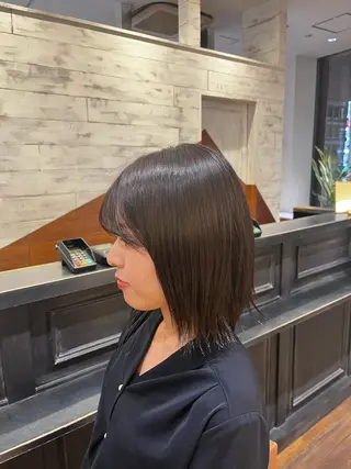 ショート カラー Un ami shibuya所属・平居 舞白のヘアスタイル