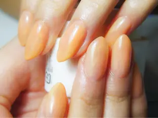 セミロング サロン リムネイルのネイルデザイン