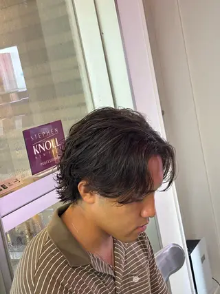 パーマ メンズハイトーン 北斗💍レイヤーのヘアスタイル