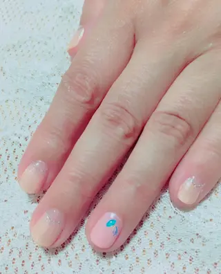 ネイル ネイル＆フラワーサロン〜Ri✦hiro〜鳥栖店所属・HIRATA RIEのネイルデザイン