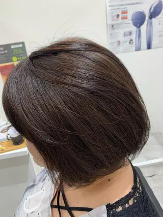 ショート カラー Adachi Fujikoのヘアスタイル
