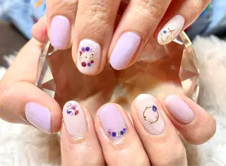 ネイル 頑張る女性の味方✴︎ M.i　nail ♡のネイルデザイン