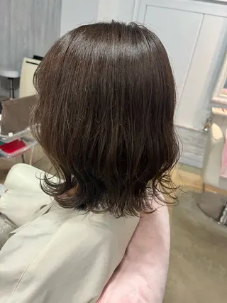 ミディアム パーマ 暗髪ツヤ感カラー🌼 いしいゆうこのヘアスタイル