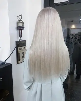 ロング カラー ハイトーンカラー ⭐️NAZUNAのヘアスタイル