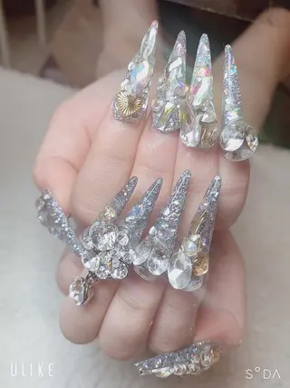 ネイル ベスティオーラ所属・ニコ ニコのネイルデザイン