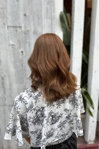 ミディアム カラー 梅原 姫🍬🐰のヘアスタイル