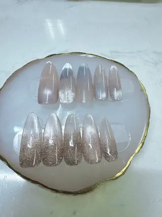 ネイル クイーンズネイル銀座所属・Queeens nailのネイルデザイン