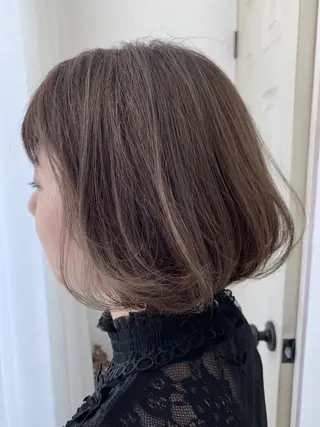 ショート カラー fio マナミのヘアスタイル