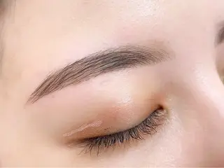 アイブロウ fumina🐇🤍 まつげパーマ🫧のマツエク・マツパデザイン