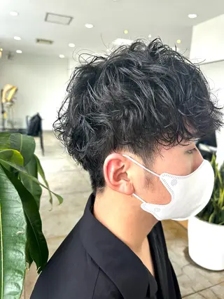 ショート パーマ メンズ 森本 光貴のヘアスタイル