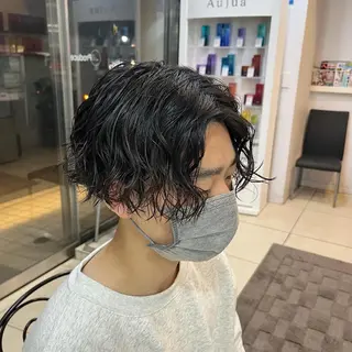 ミディアム パーマ メンズ 韓国風メンズ/毛流れ ヘアなら須田龍世のヘアスタイル