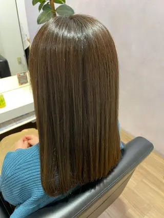 セミロング 丸山 亜加理のヘアスタイル