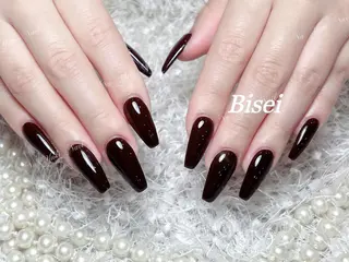 ネイル 🦋 Queenieのネイルデザイン