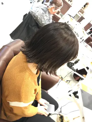 ショート カラー ブリーチカラー🌈 嘉名 真樹のヘアスタイル