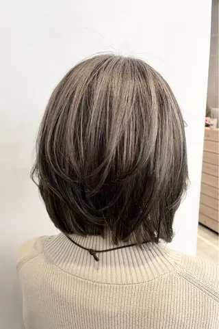 ショート カラー 透明感カラー✨艶髪 制作🌱山根あゆみのヘアスタイル