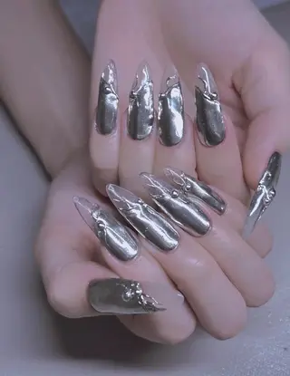 ネイル VIVIAN リサのネイルデザイン