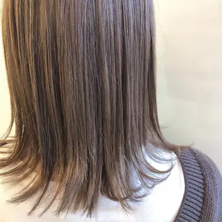 ミディアム カラー 齋藤 咲のヘアスタイル