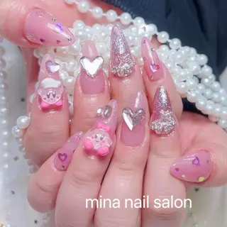 ネイル queens nailsalonのネイルデザイン