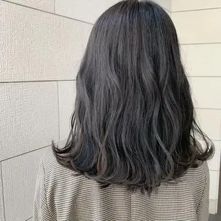 セミロング カラー fio マナミのヘアスタイル