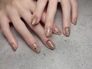 ネイル 𝐑𝐞𝐯𝐢𝐨 ___堺市西区のマツエク・マツパデザイン