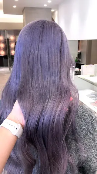 ロング カラー サキ🤍ハイトーン 🩰くびれ巻きヘアのヘアスタイル