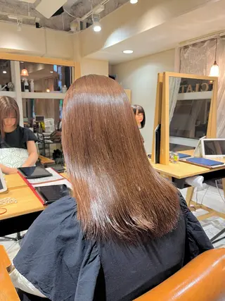 カラー 清水 菜花のヘアスタイル