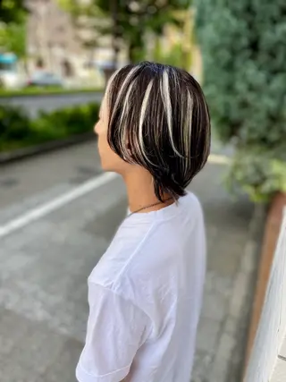 カラー Cure2所属・🌈白いハイライト 🌈 🐶ノザワ🐶のヘアスタイル