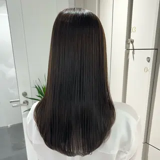 ロング カラー 若狭 愛梨のヘアスタイル