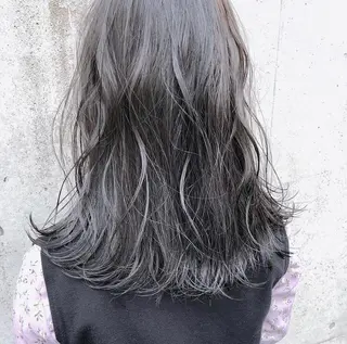 セミロング カラー HATSUMEI ゆうまのヘアスタイル